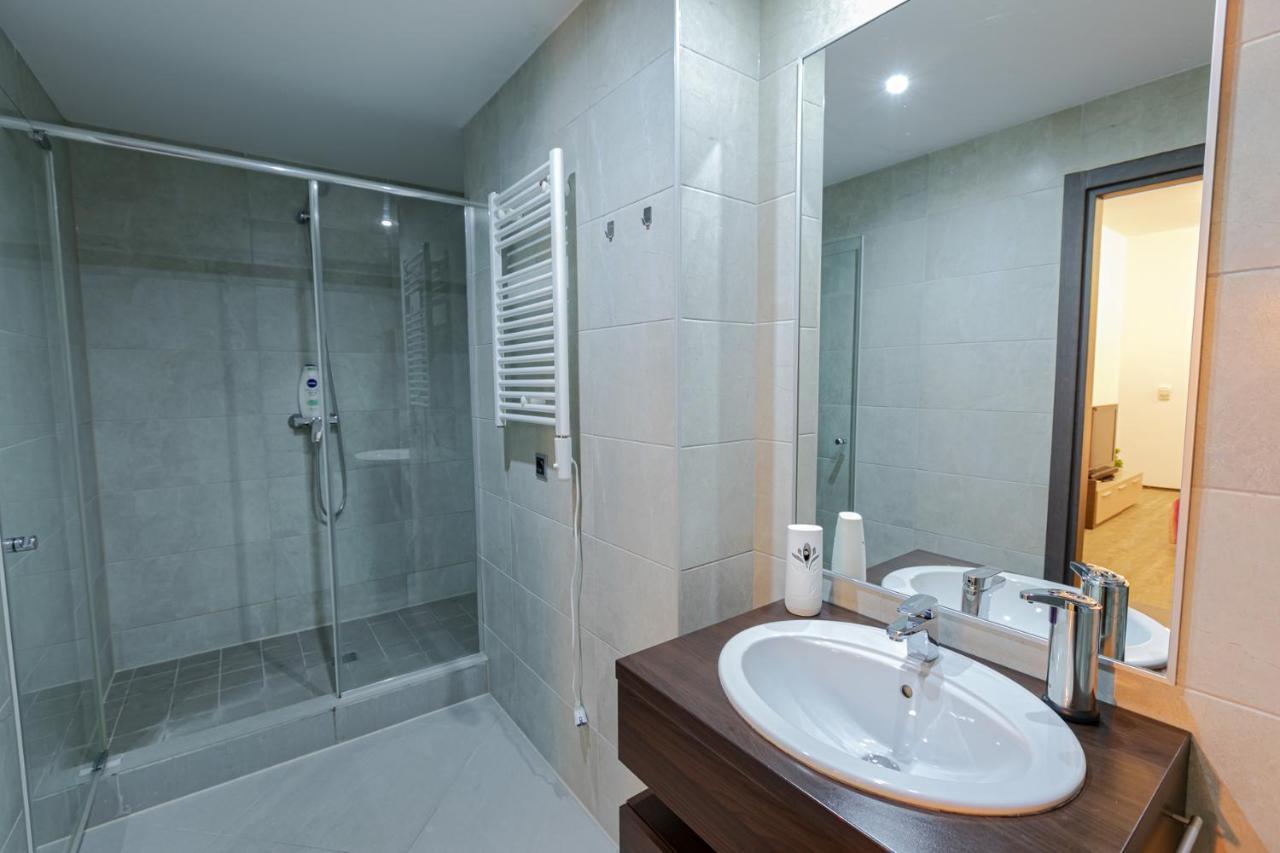 Apartmán Mat Rent Poiana Brašov Exteriér fotografie